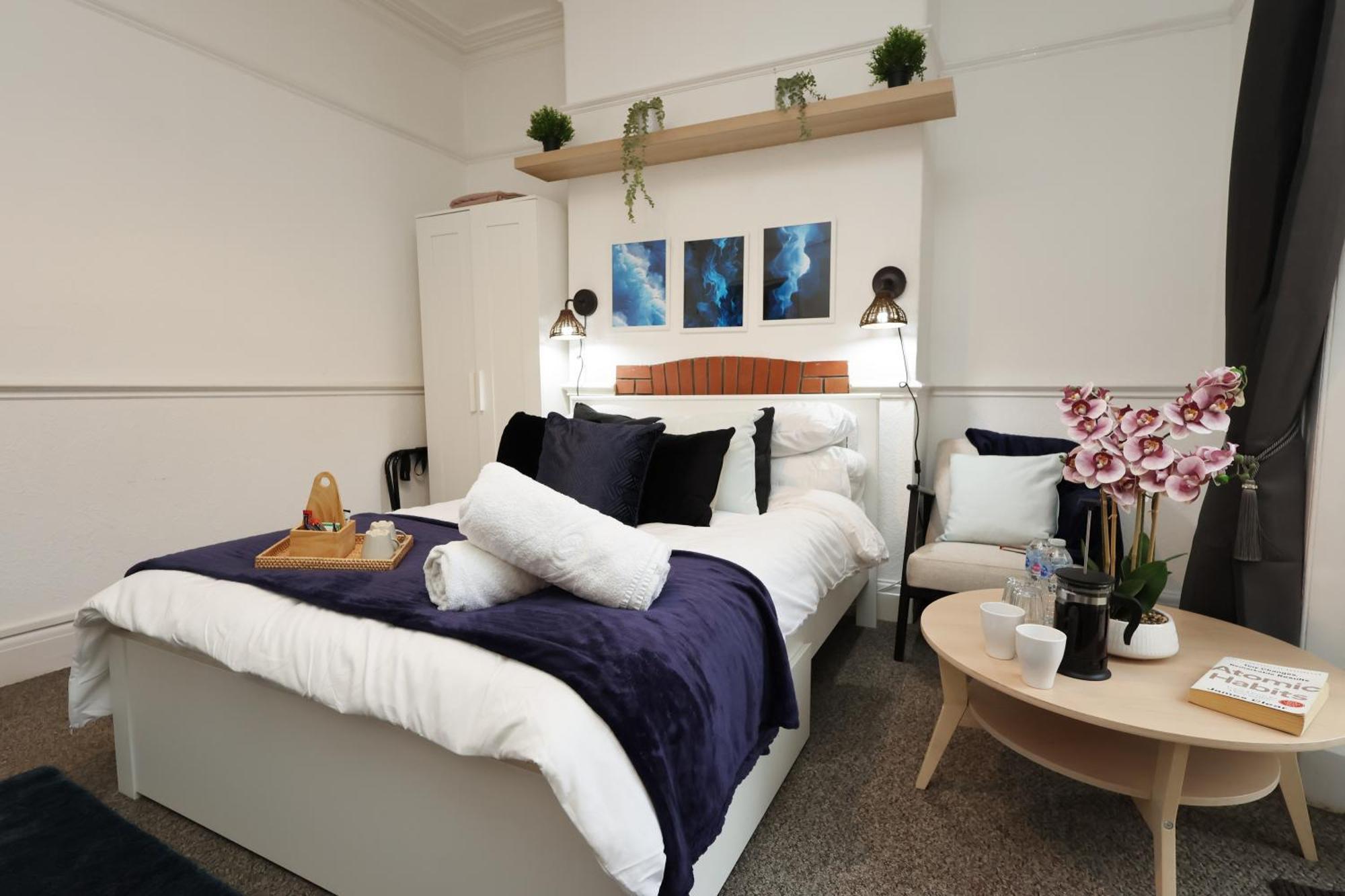 Cardiff City Guesthouse, Central Rooms, Fast Wi-Fi, On-Street Parking ภายนอก รูปภาพ