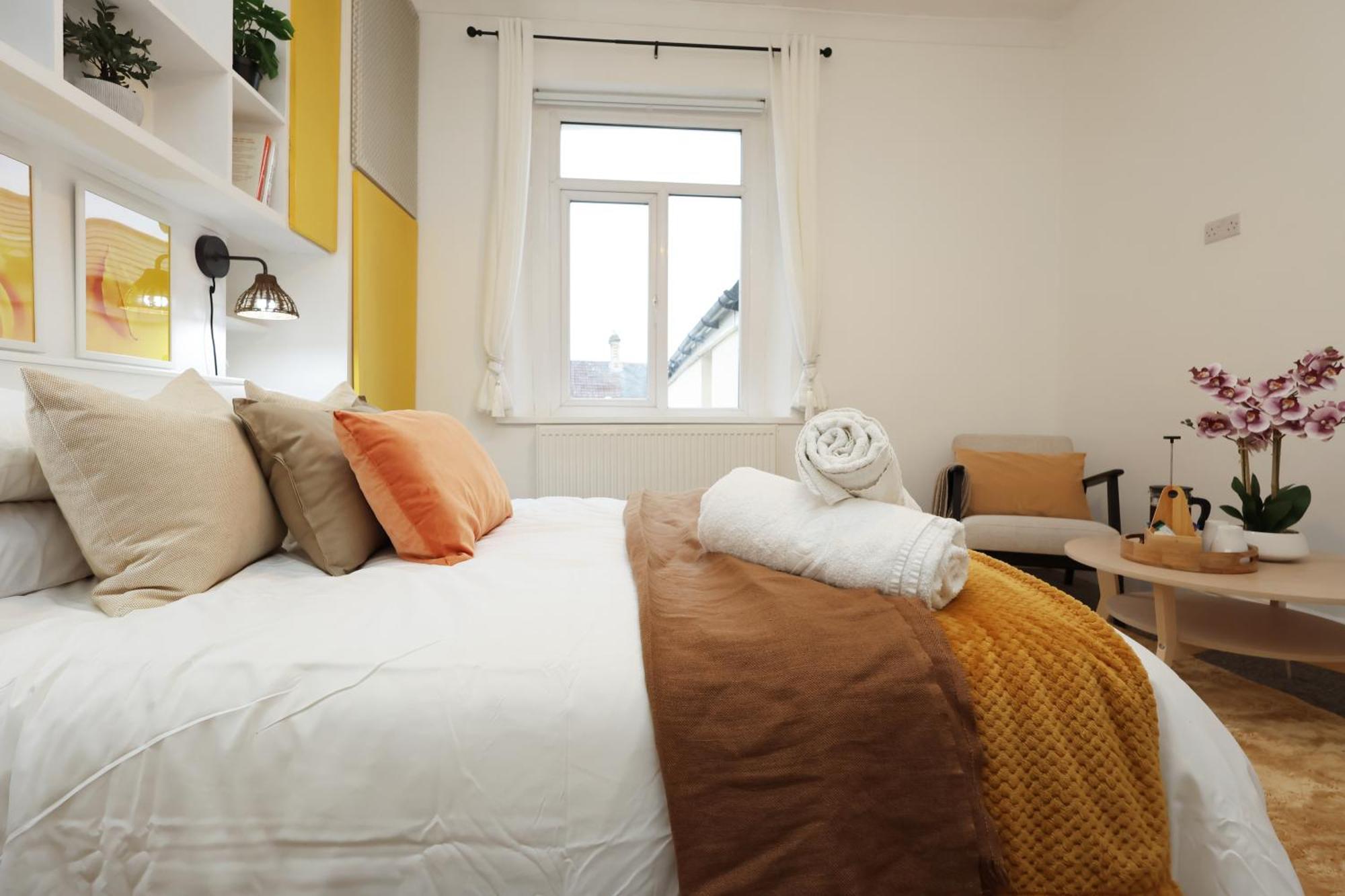 Cardiff City Guesthouse, Central Rooms, Fast Wi-Fi, On-Street Parking ภายนอก รูปภาพ